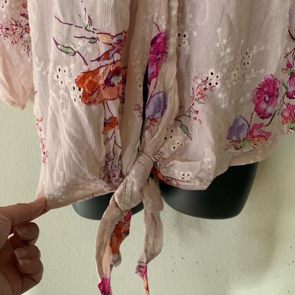 Lovestitch Aliyah Kimono Sleeve Tie Front Pink Floral V Neck Top